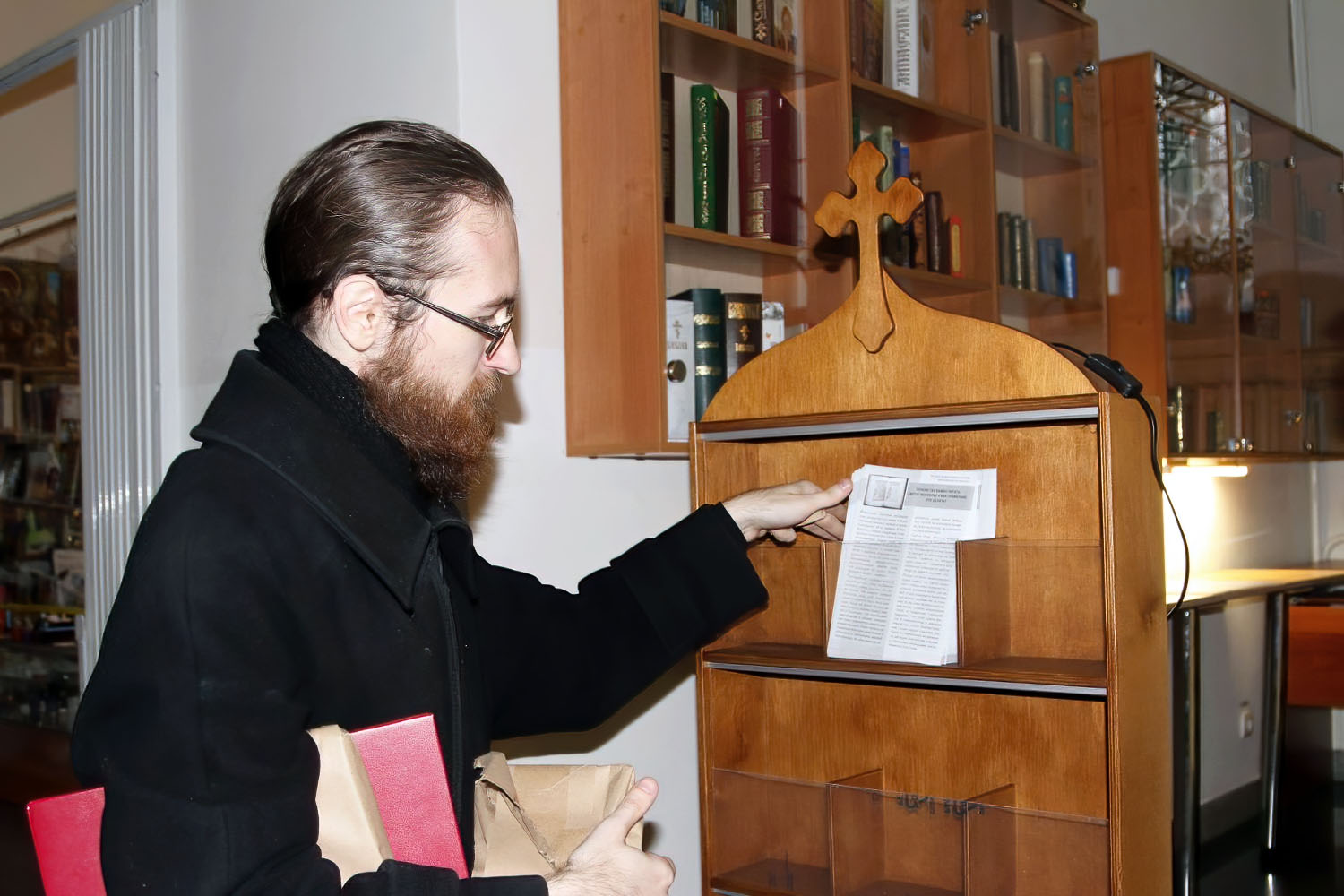 Миссионерским отделом Йошкар-Олинской епархии реализуется проект «Миссионерский уголок «Православные листовки»